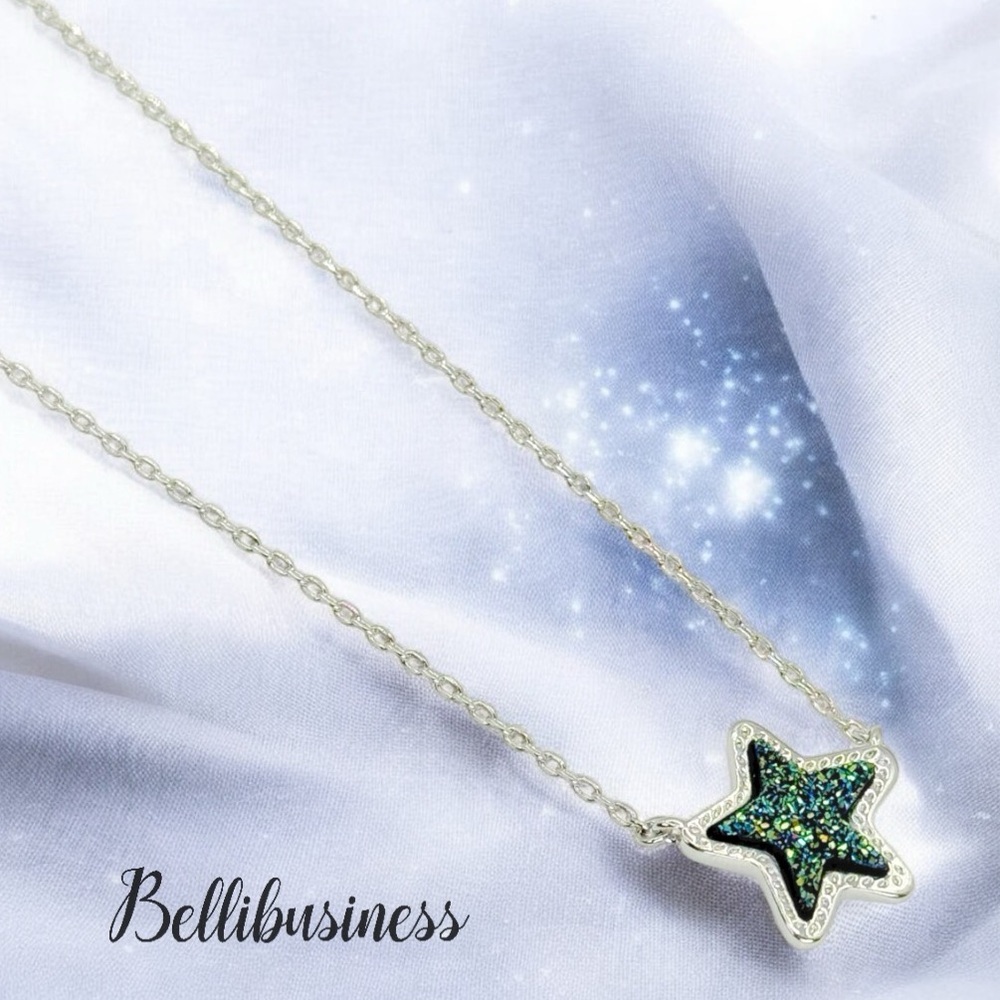 Kendra Scott Jae Star Pendant necklace - Picture 3 of 7